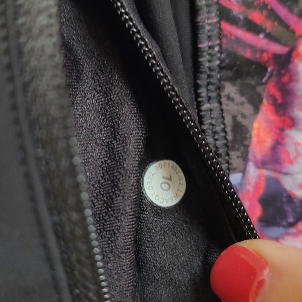 Lululemon Skort - Picture 4 of 6